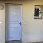 Apartamento : 3 Pieces, 4 Couchages, Piscine, Calme, Proche Commerces Et Aqualand - Fr-1-226-476 *