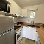 Apartament : 3 Pieces, 4 Couchages, Piscine, Calme, Proche Commerces Et Aqualand - Fr-1-226-476 Sainte-Maxime