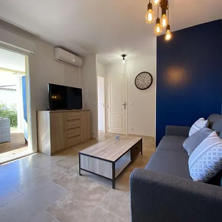 Апартаменты : 3 Pieces, 4 Couchages, Piscine, Calme, Proche Commerces Et Aqualand - Fr-1-226-476 Сент-Максим