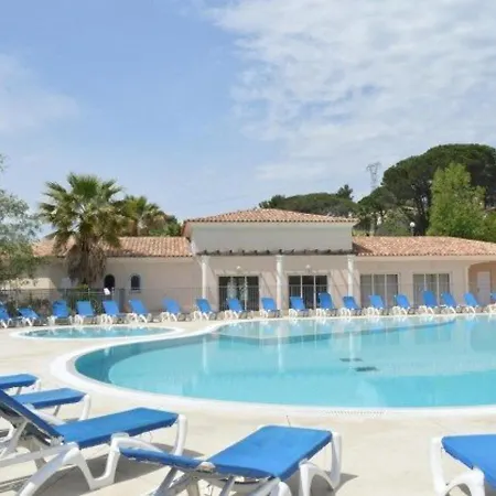 Апартаменты : 3 Pieces, 4 Couchages, Piscine, Calme, Proche Commerces Et Aqualand - Fr-1-226-476 Сент-Максим